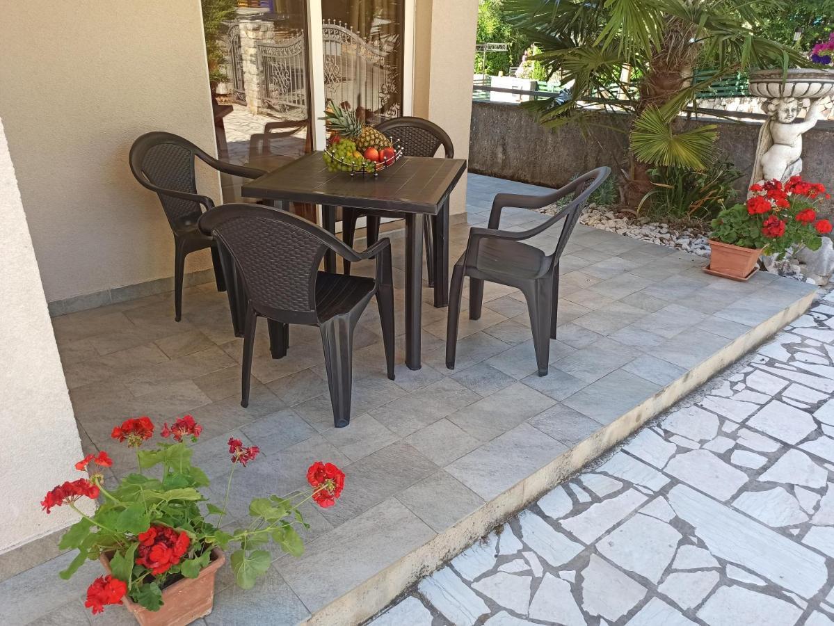 Villa Rea Malinska Ngoại thất bức ảnh